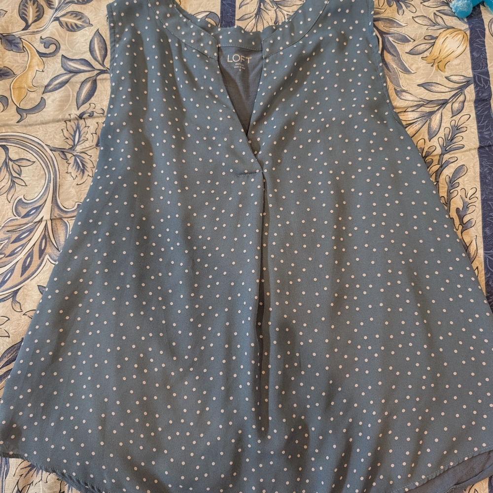 LOFT Women's Blue Polka Dot Top